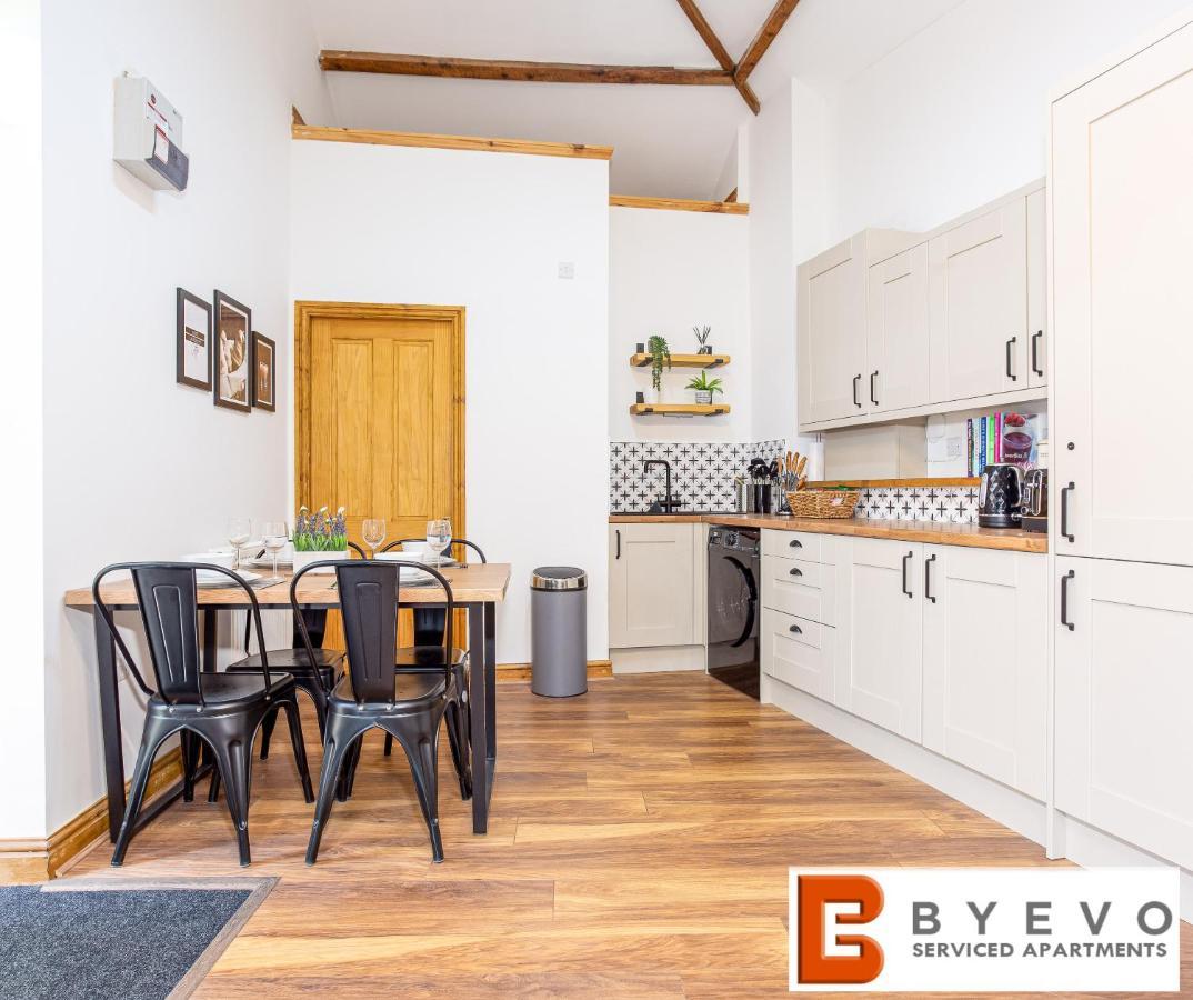 Byevo Oswestry Barn - Quirky Romantic Retreat Or Cosy Contractor Base Exterior foto